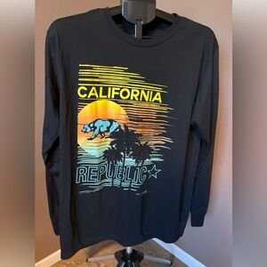 NWOT- California Republic Graphic Long Sleeve Shirt